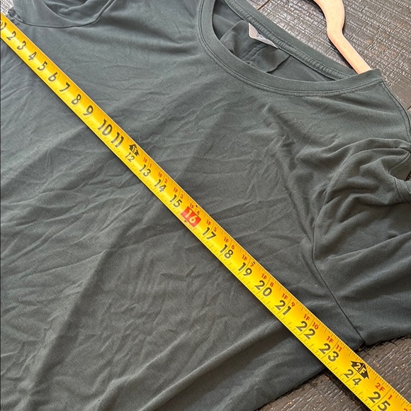 Athleta Ease Long Sleeve Top in dark seaweed green (almost black) size M / P - Picture 2 of 6